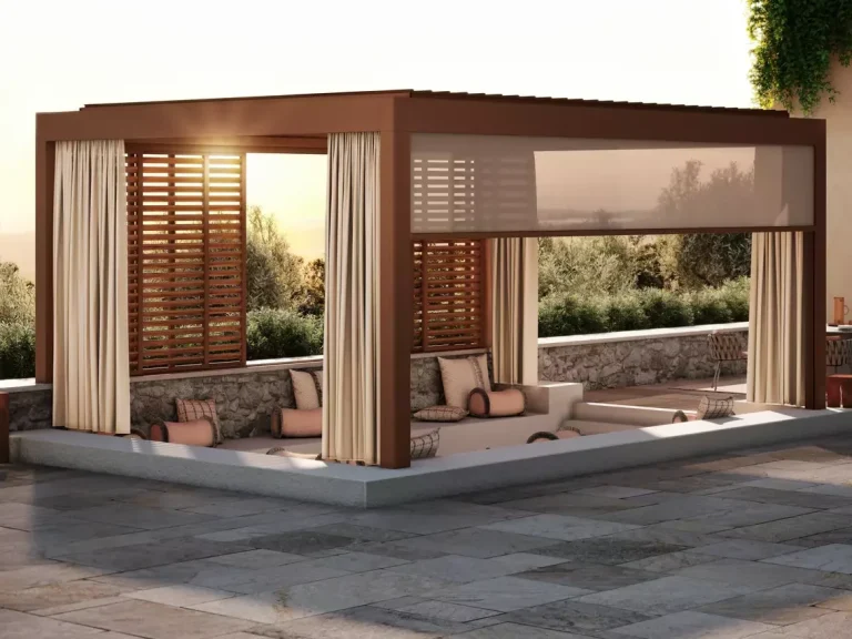 Pergola à Dijon : vente et pose Terrasse avec une pergola, une table et des chaises près d'une piscine.